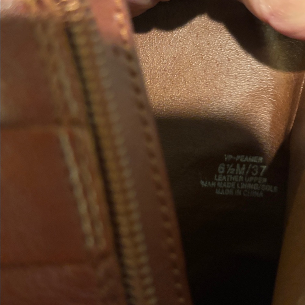 NWT Vince Camuto Brown Leather Ankle Boots Size 6 1/2 - Picture 7 of 7